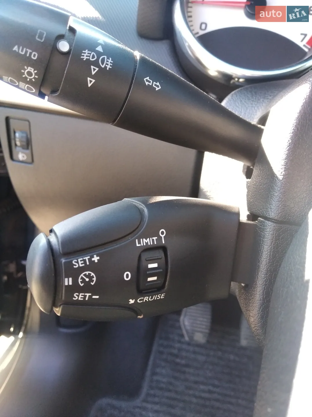 2010 Peugeot 207 - мініатюра 16