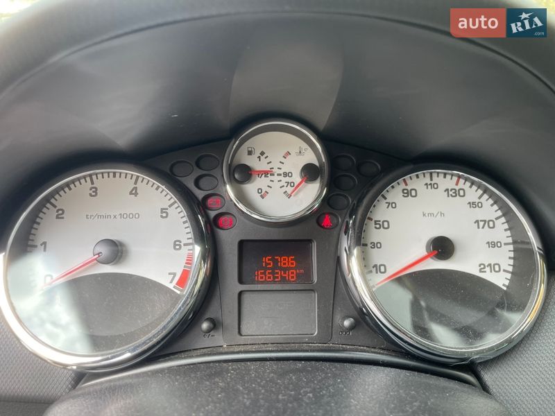 Универсал Peugeot 207 2010 в Киеве