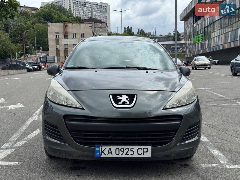 Peugeot 207 2011 Peugeot 207 2011