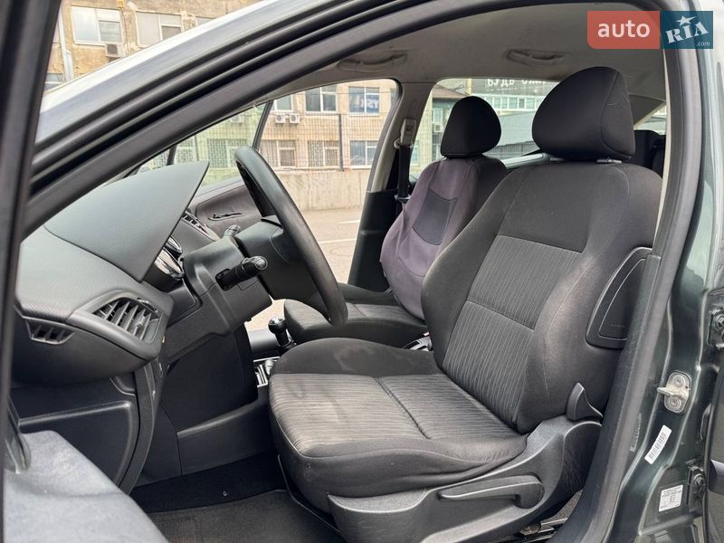 Универсал Peugeot 207 2011 в Киеве