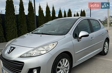 Хетчбек Peugeot 207 2010 в Кам'янець-Подільському