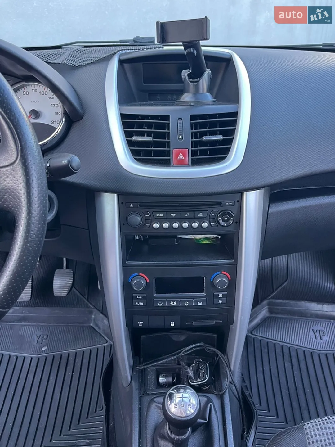 2010 Peugeot 207 - мініатюра 9