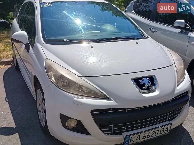 Peugeot 207 2011