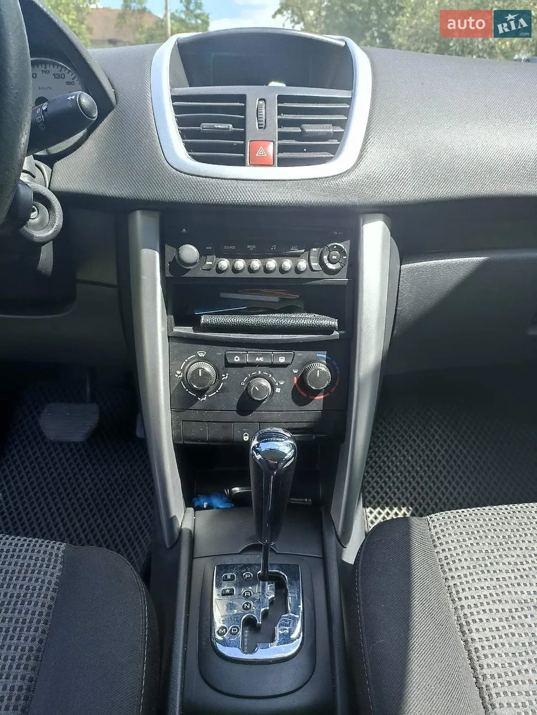 2010 Peugeot 207 - мініатюра 10