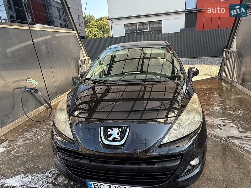 Peugeot 207 2011