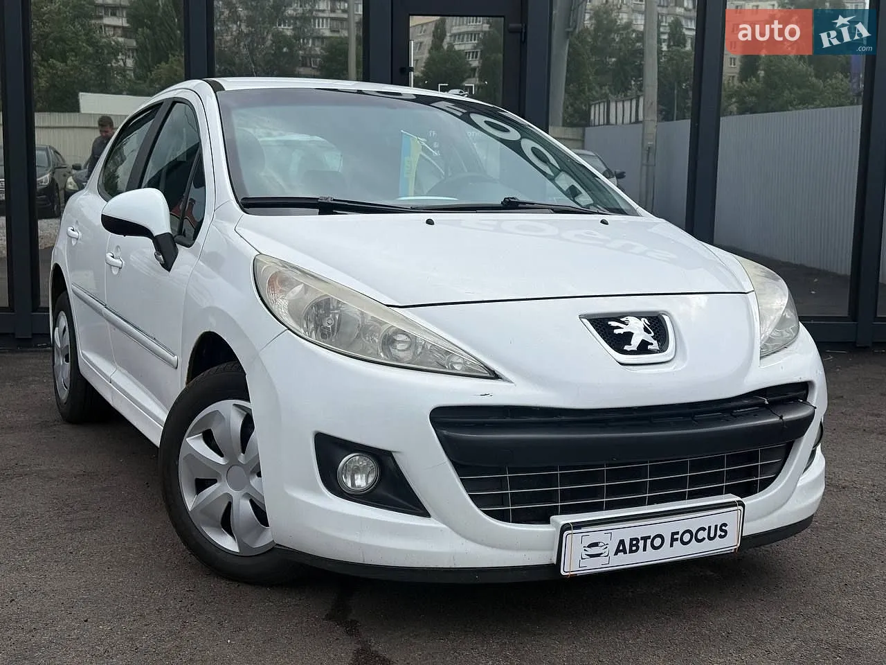 2012 Peugeot 207 - мініатюра 2