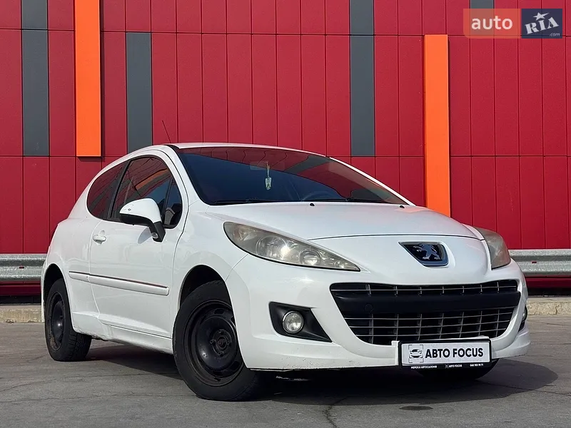Peugeot 207 2011