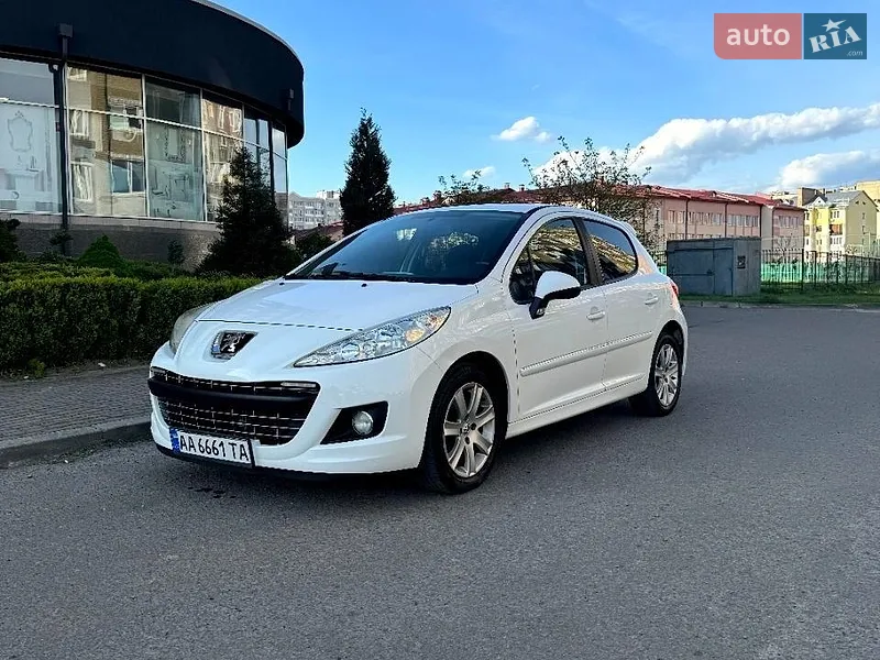 Peugeot 207 2012