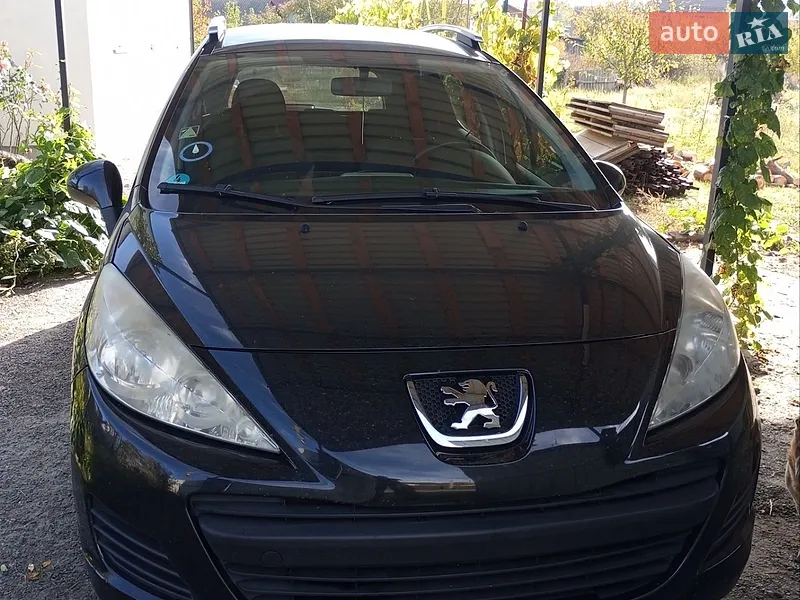 Peugeot 207 2011