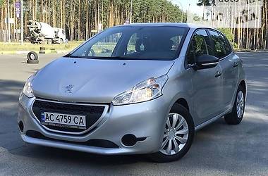 Хетчбек Peugeot 208 2014 в Києві