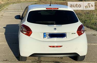 Хэтчбек Peugeot 208 2013 в Одессе