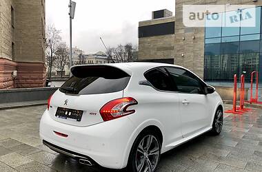 Хэтчбек Peugeot 208 2014 в Харькове