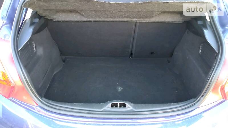 Хетчбек Peugeot 208 2013 в Львові фото 3 Хетчбек Peugeot 208 2013 в Львові