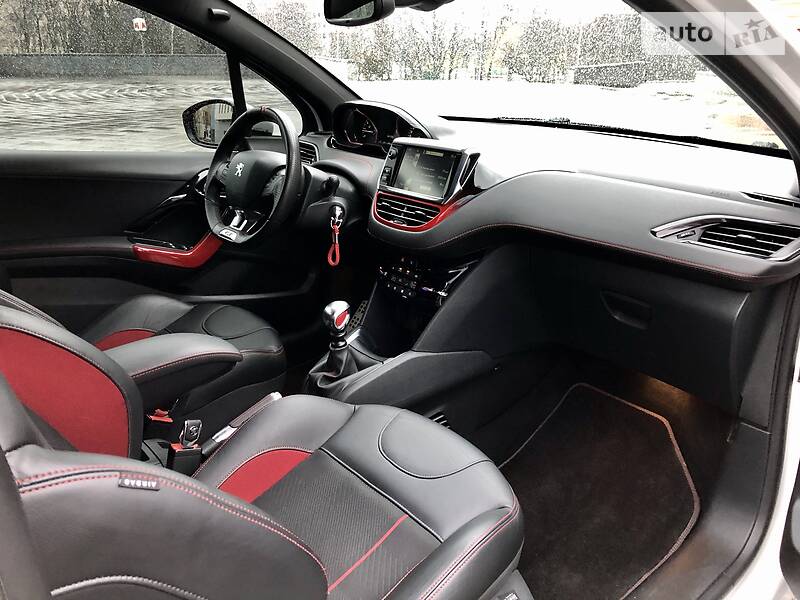 Хетчбек Peugeot 208 2014 в Харкові