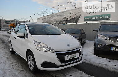 Хэтчбек Peugeot 208 2016 в Киеве