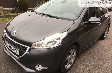 Хэтчбек Peugeot 208 2012 в Виннице