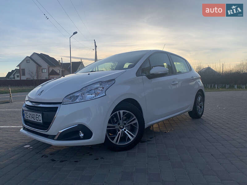 Peugeot 208 2015