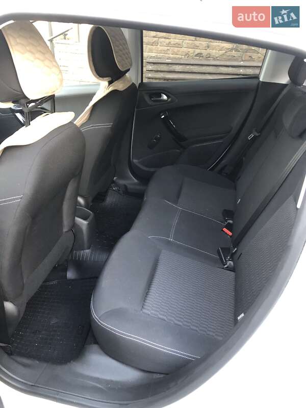 Хэтчбек Peugeot 208 2019 в Киеве