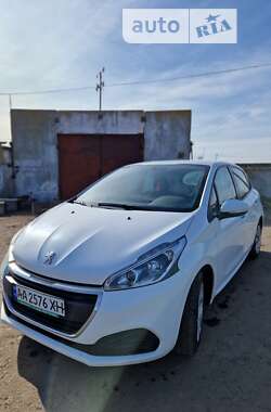 Хэтчбек Peugeot 208 2018 в Днепре