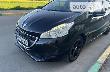 Хэтчбек Peugeot 208 2013 в Киеве