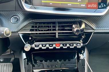 Хэтчбек Peugeot 208 2021 в 