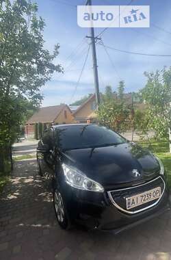 Хетчбек Peugeot 208 2014 в Львові