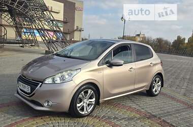 Хетчбек Peugeot 208 2014 в Харкові