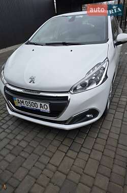 Хэтчбек Peugeot 208 2018 в Звягеле