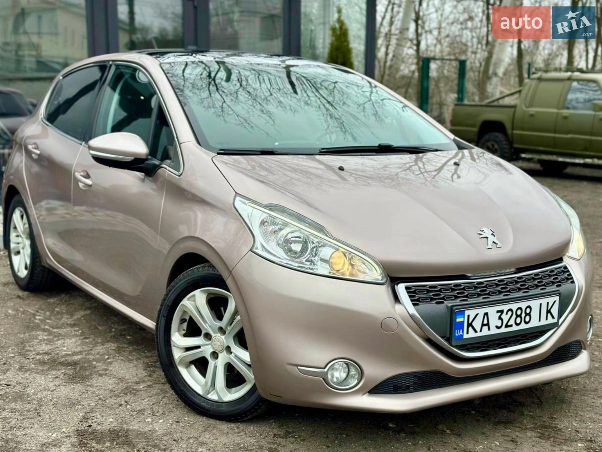 2013 Peugeot 208 - мініатюра 2
