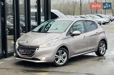 Хэтчбек Peugeot 208 2014 в Харькове