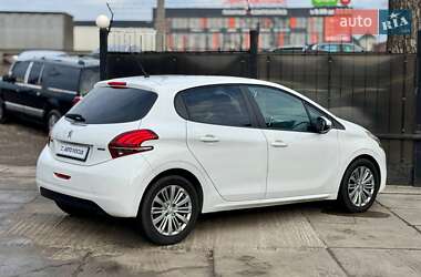 Хетчбек Peugeot 208 2016 в Києві