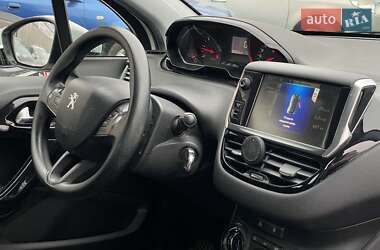 Хэтчбек Peugeot 208 2013 в Киеве