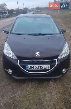Хэтчбек Peugeot 208 2012 в 