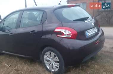 Хэтчбек Peugeot 208 2012 в 