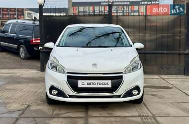 Хетчбек Peugeot 208 2016 в Києві