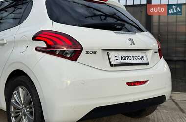 Хетчбек Peugeot 208 2016 в Києві