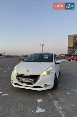 Хэтчбек Peugeot 208 2013 в Харькове