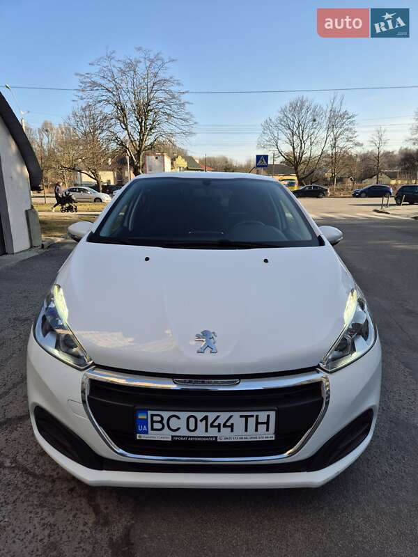 Хэтчбек Peugeot 208 2018 в Львове