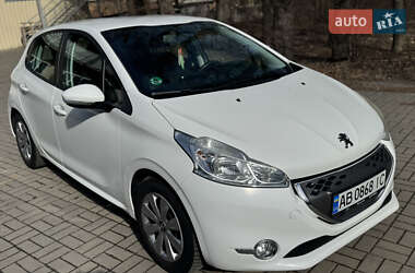 Хетчбек Peugeot 208 2013 в Вінниці