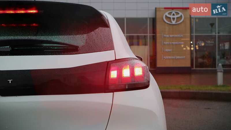 Хетчбек Peugeot 208 2021 в Києві