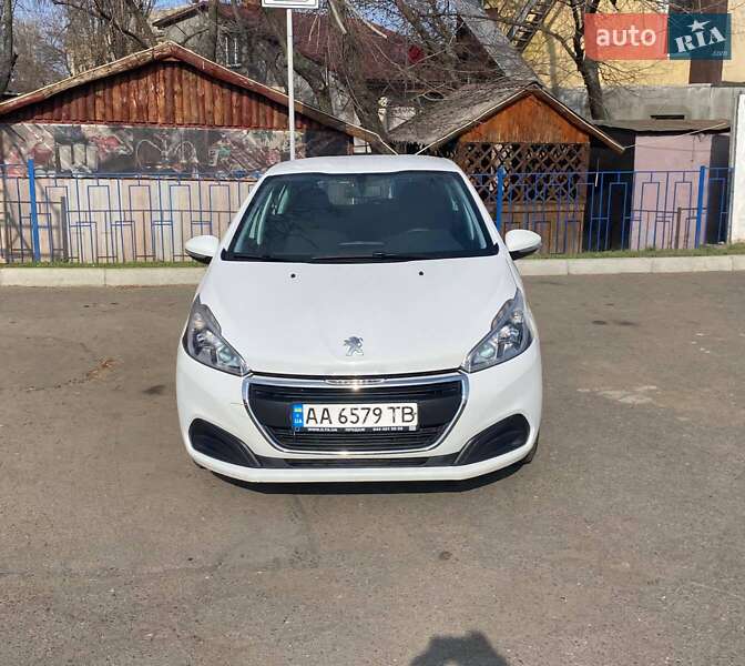 Peugeot 208 2017