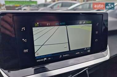 Хэтчбек Peugeot 208 2022 в 