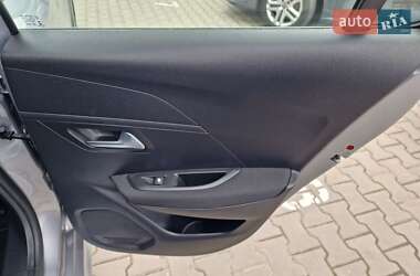 Хэтчбек Peugeot 208 2022 в 