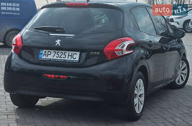 Хетчбек Peugeot 208 2013 в 