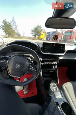 Хэтчбек Peugeot 208 2022 в 