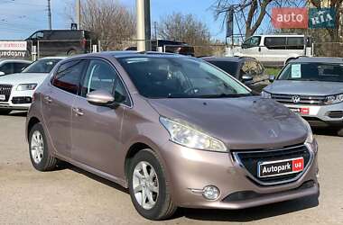 Хетчбек Peugeot 208 2013 в 