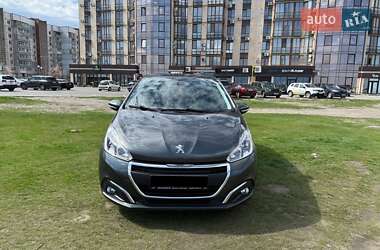Хетчбек Peugeot 208 2017 в 