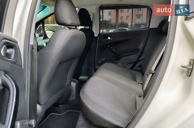 Хэтчбек Peugeot 208 2017 в 