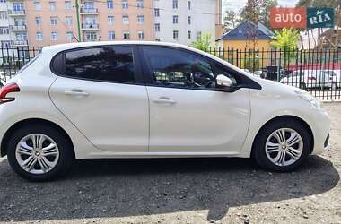 Хэтчбек Peugeot 208 2017 в 