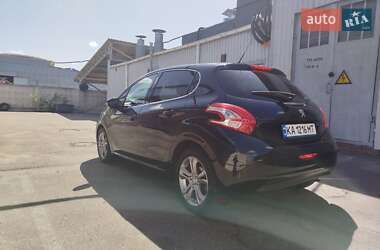 Хэтчбек Peugeot 208 2014 в 